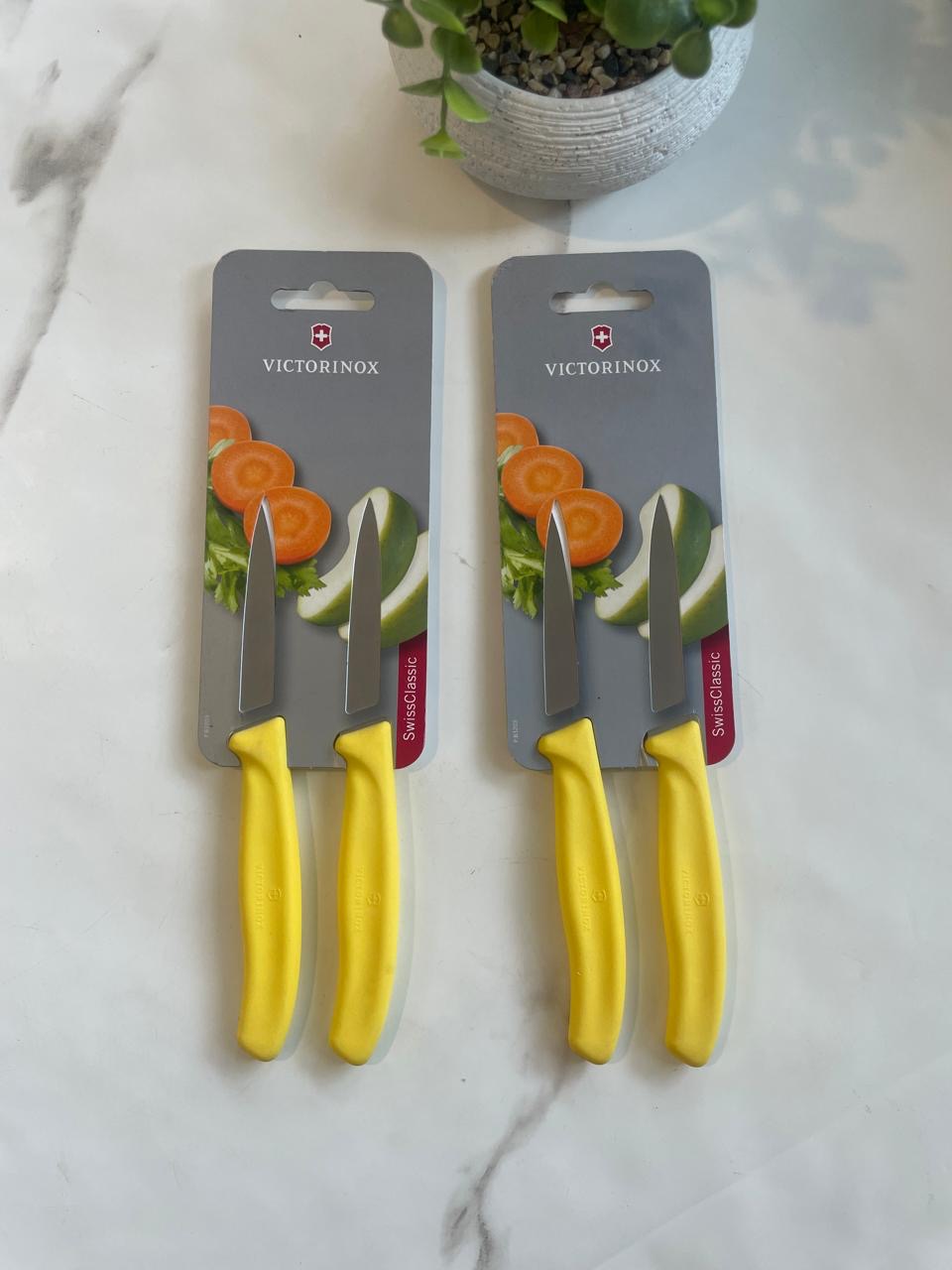 Victorinox 6.7606.L118B طقم 2 سكين اصفر