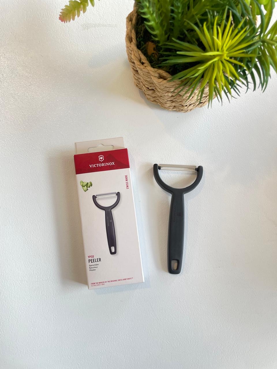 victorinox Tomato Serrated Peeler 6.0963.3