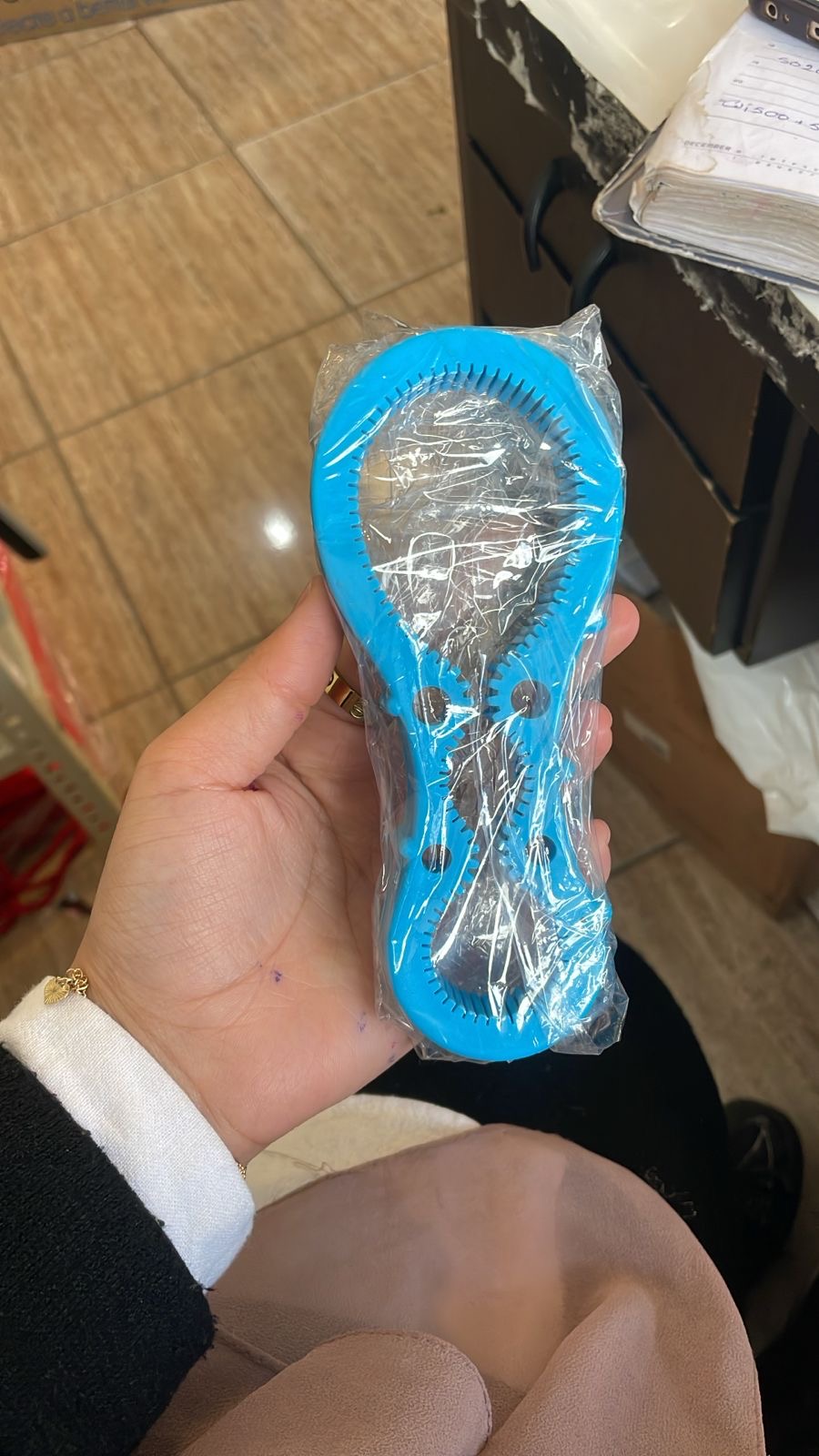 فتاحة علب سلكون